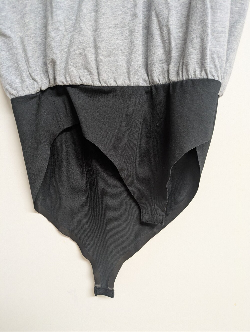 Bodysuit - Smash & Tess Grey T-shirt Bodysuit Size Small - Picture 3 of 6